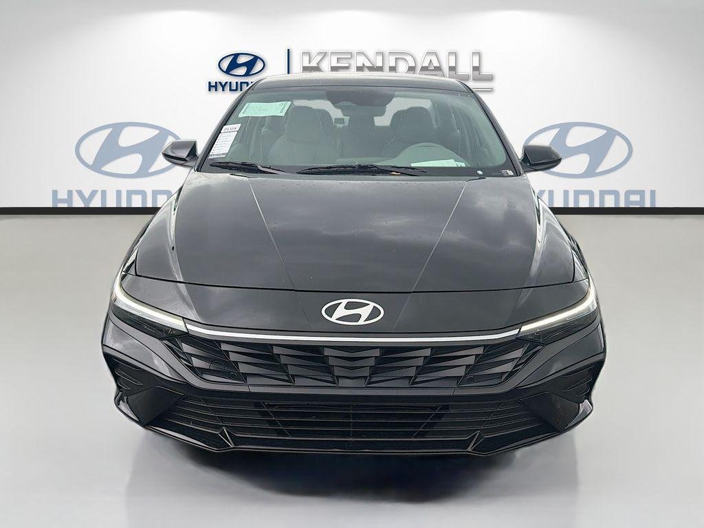 New 2026 Abyss Black Hyundai SEL Sport image 2