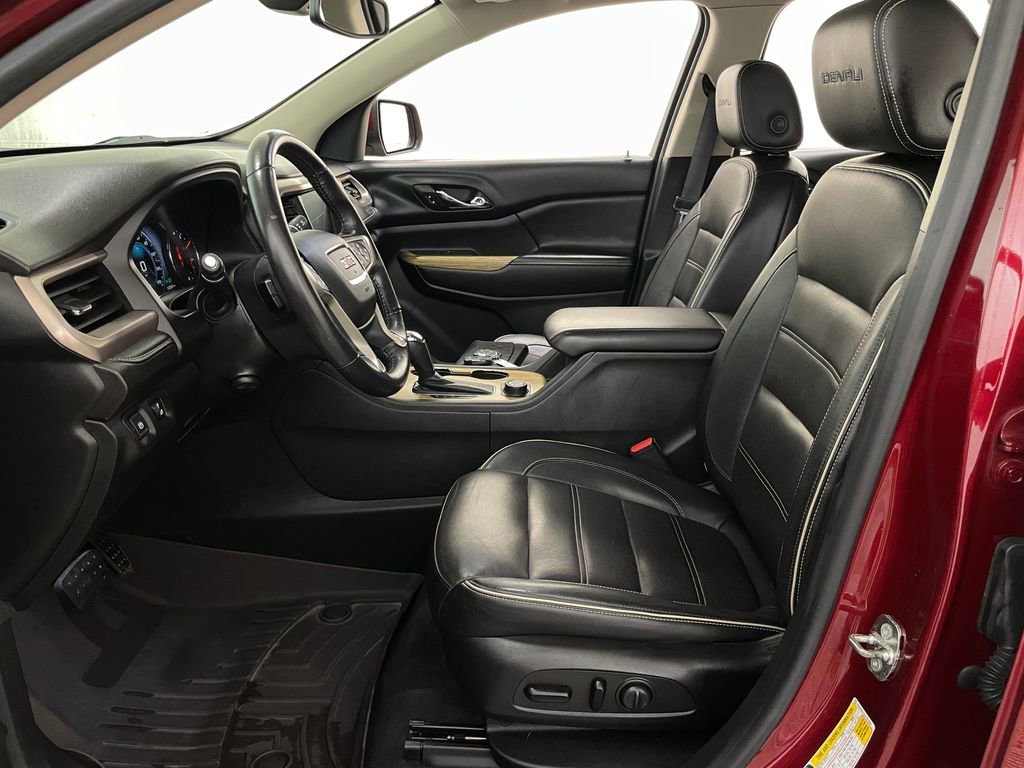 2018 GMC Acadia Denali - Photo 9