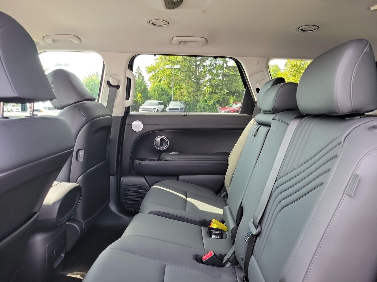 New 2026 Classy Blue Pearl Hyundai SEL 8P image 11
