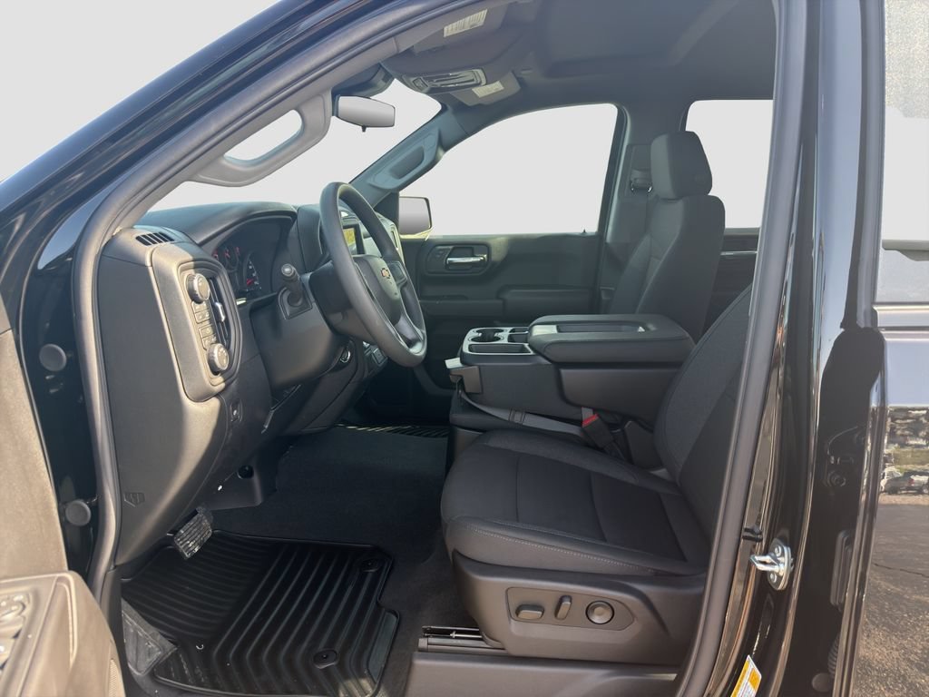 2026 Chevrolet Silverado 1500 Custom - Photo 9