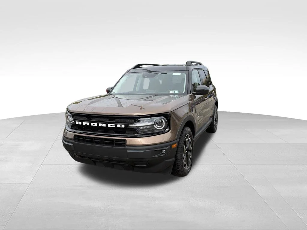 Used 2022 Smoke Metallic Ford Outer Banks image 2