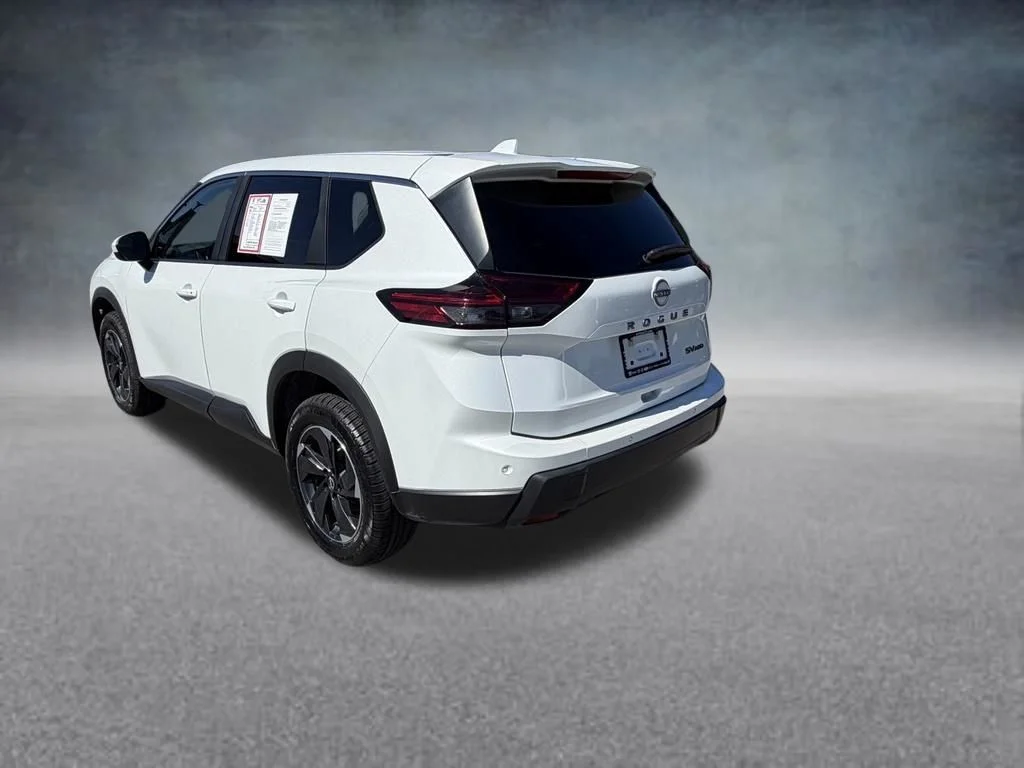 Used 2024 White Nissan SV image 3