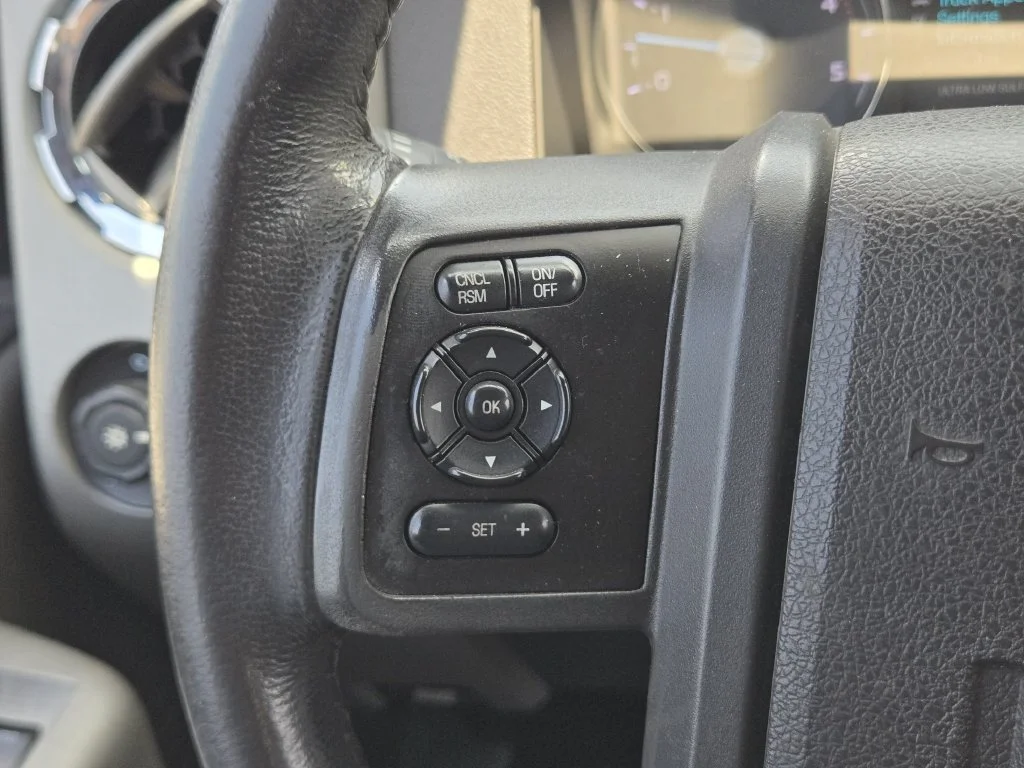 Used 2014 Black Ford Lariat image 31