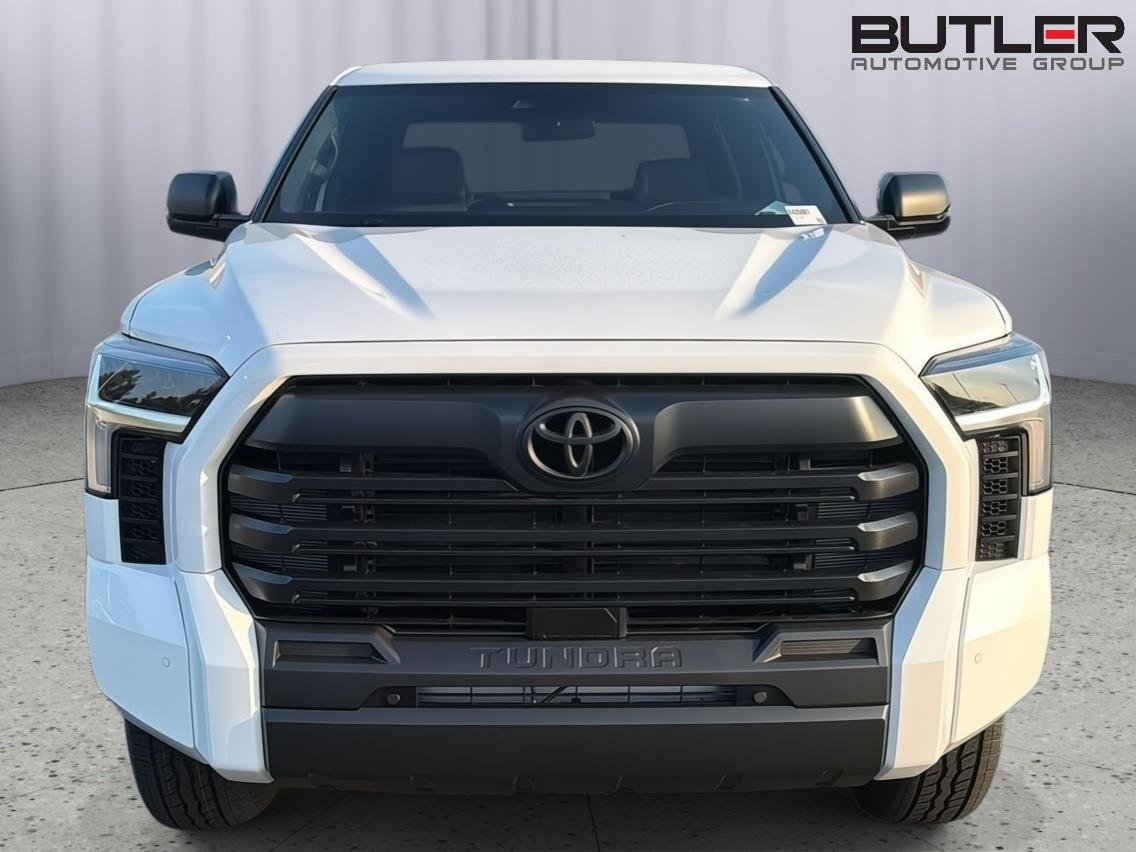 New 2026 Ice Cap Toyota SR5 image 9