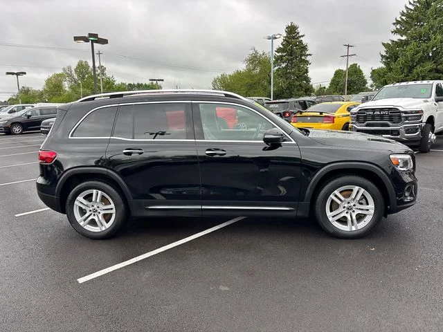 Used 2023 White Mercedes-Benz GLB 250 image 28