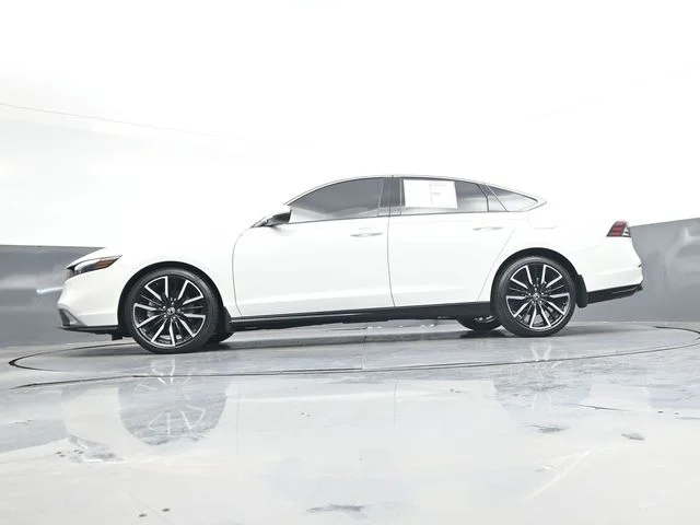 Used 2025  Honda Touring image 35