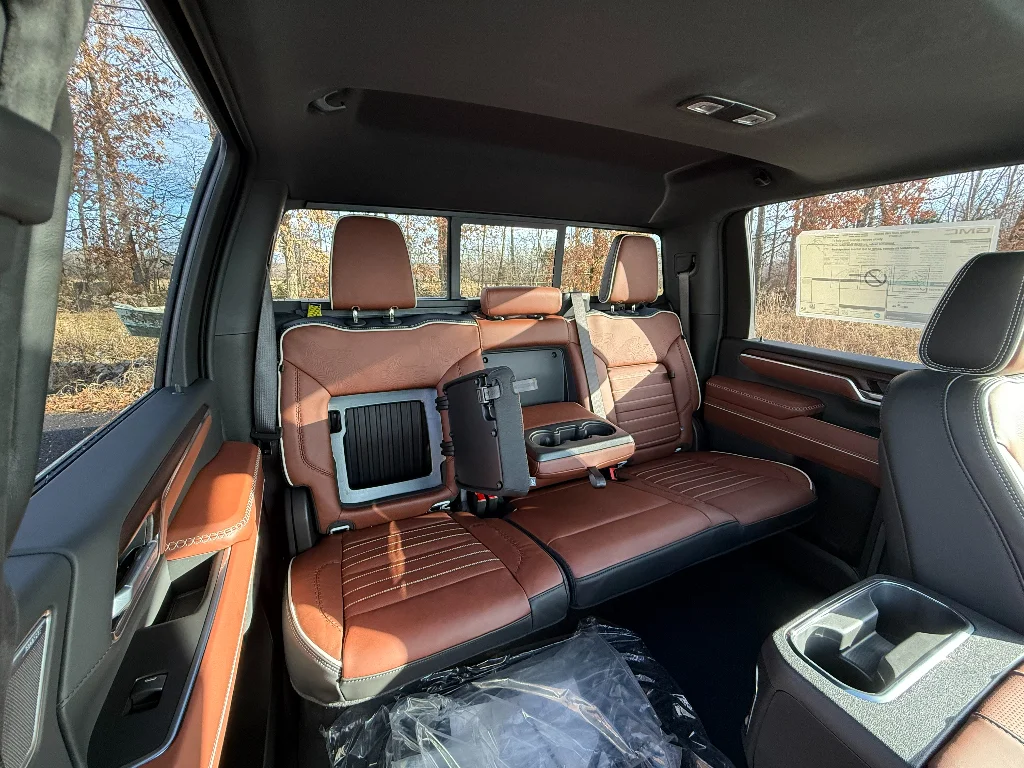 2026 GMC Sierra 2500HD Denali Ultimate - Photo 30