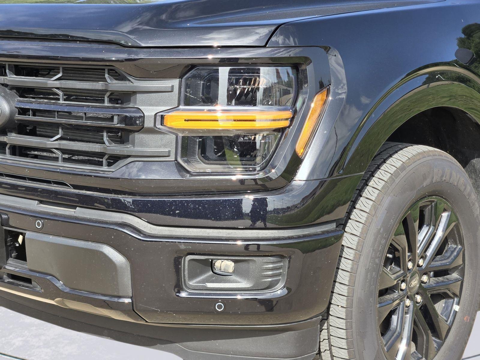 New 2026 Agate Black Metallic Ford XLT image 5