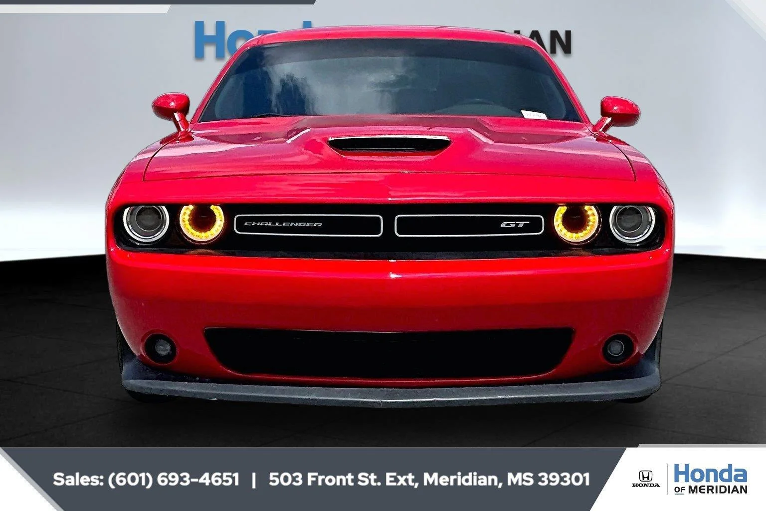 Used 2022 Torred Clearcoat Dodge GT image 3