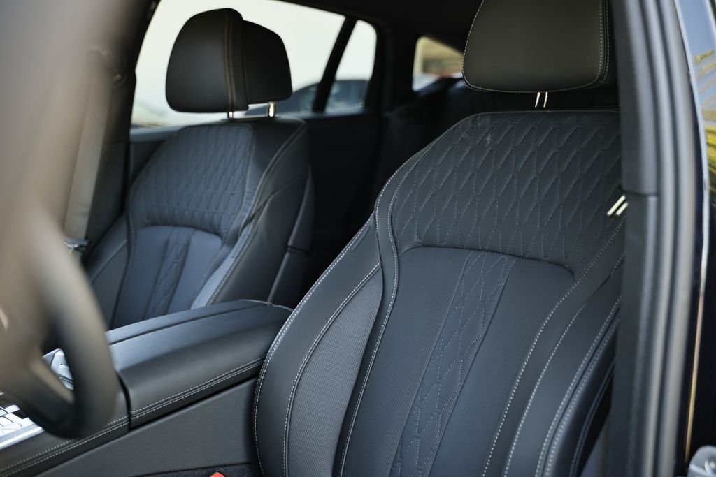 New 2027 Carbon Black Metallic BMW xDrive40i image 21