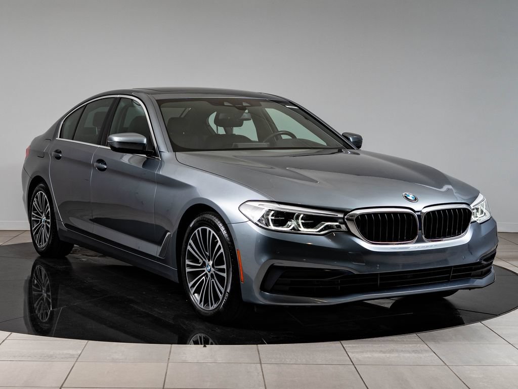 Used 2019 Bluestone Metallic BMW 540i xDrive image 12