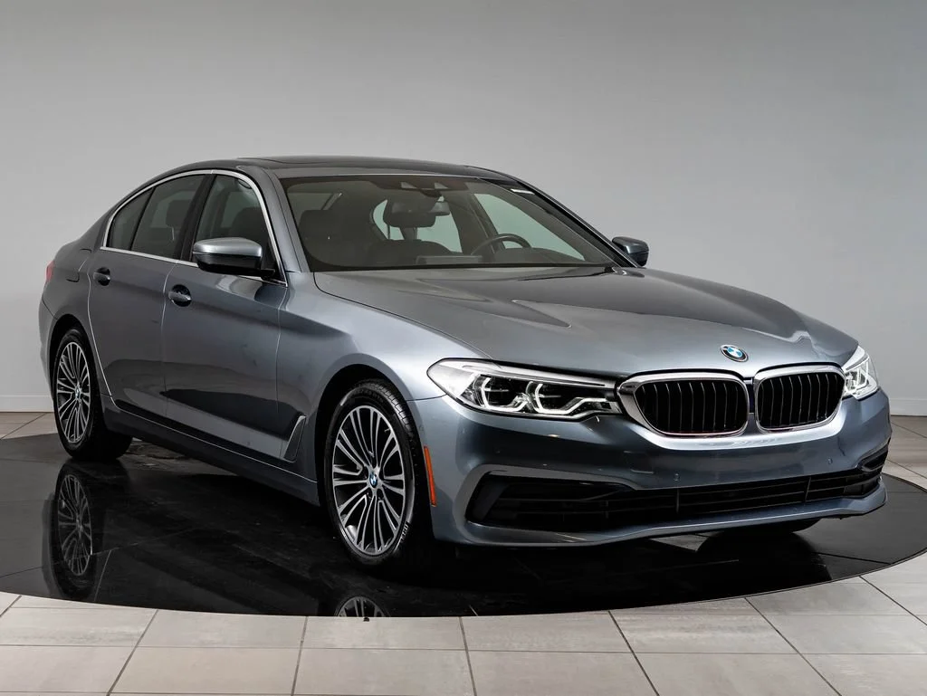 Used 2019 Bluestone Metallic BMW 540i xDrive image 12