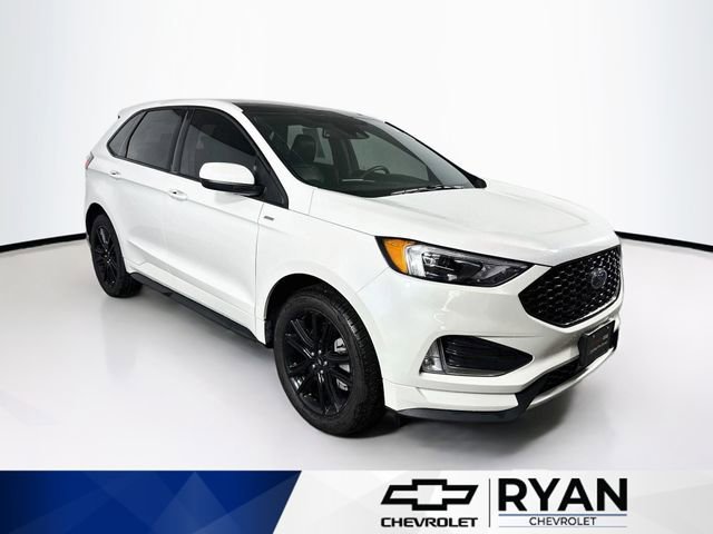 2023 Ford Edge ST-Line AWD's photo