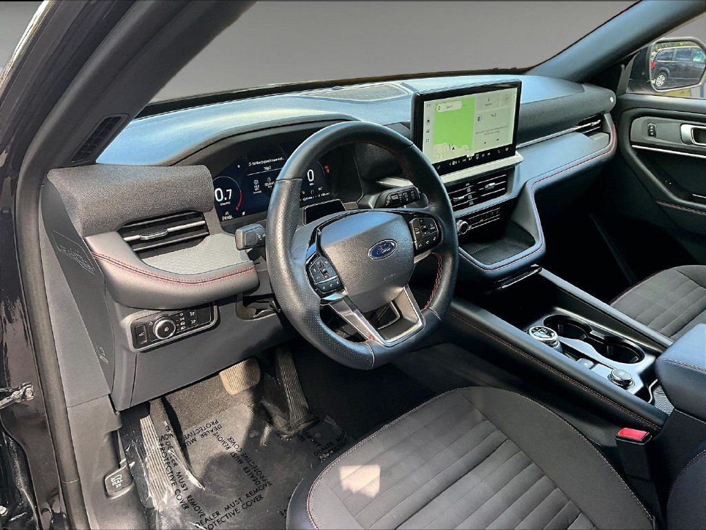 Used 2025 Black Metallic Ford ST-Line image 8