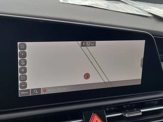 Used 2025 Red Kia Wind image 22