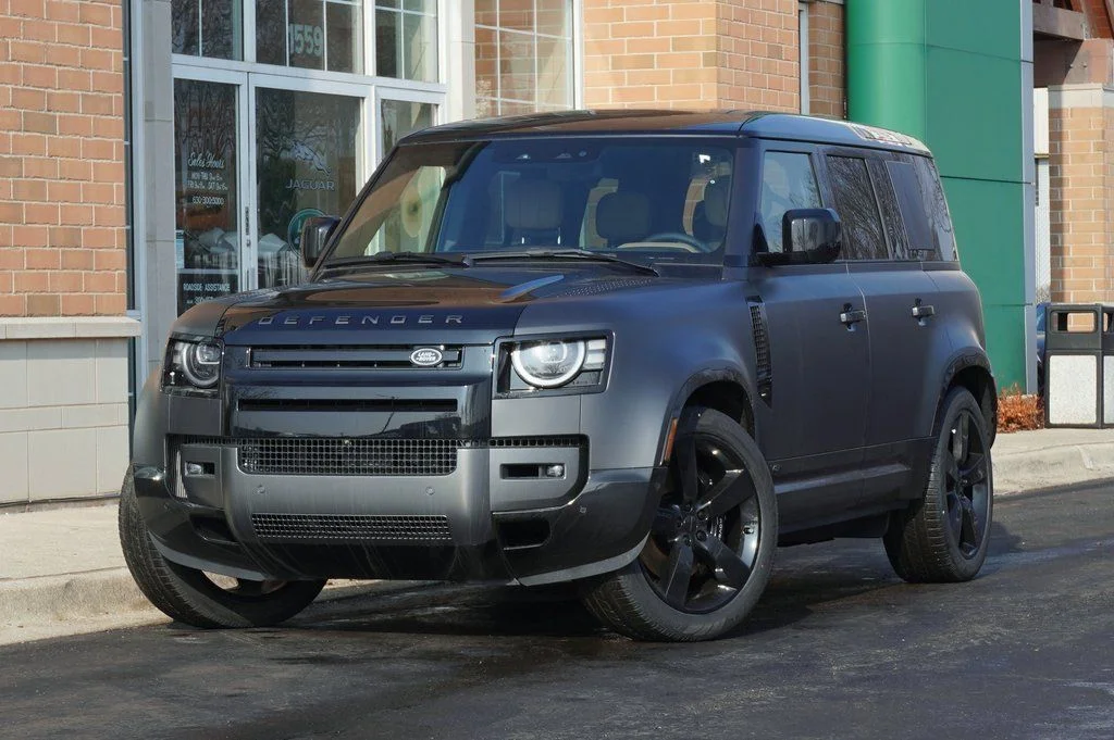 2026 Land Rover Defender 110 V8 P525's photo