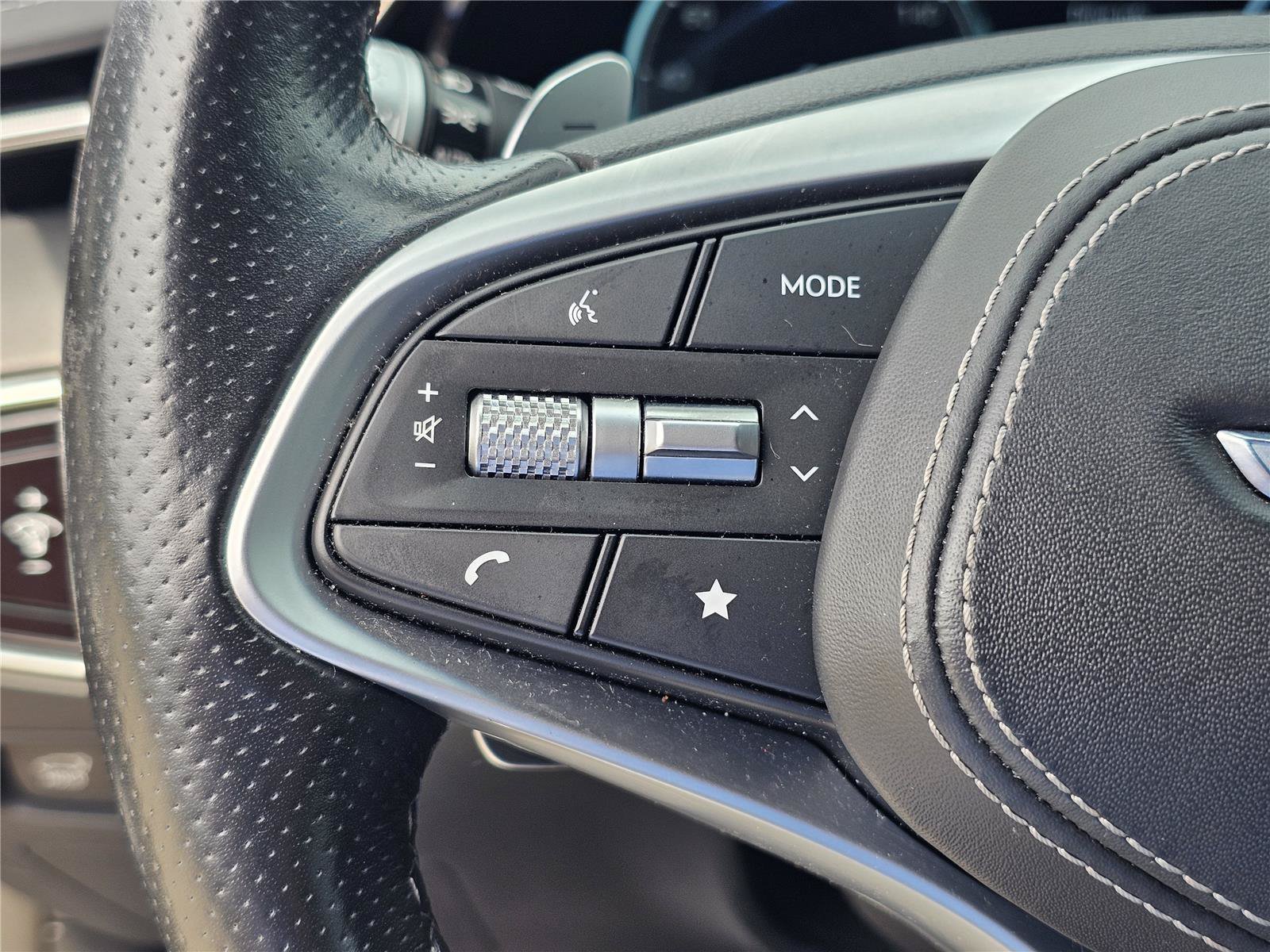 2023 GENESIS GV70 Standard - Photo 21