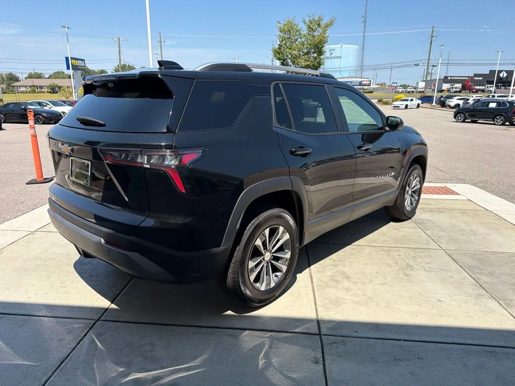 Used 2025 Black Chevrolet LT image 6
