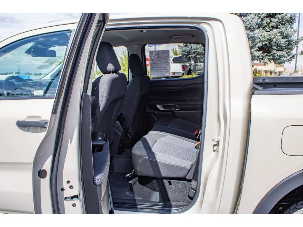 Used 2025 Desert Sand Ford XLT image 16