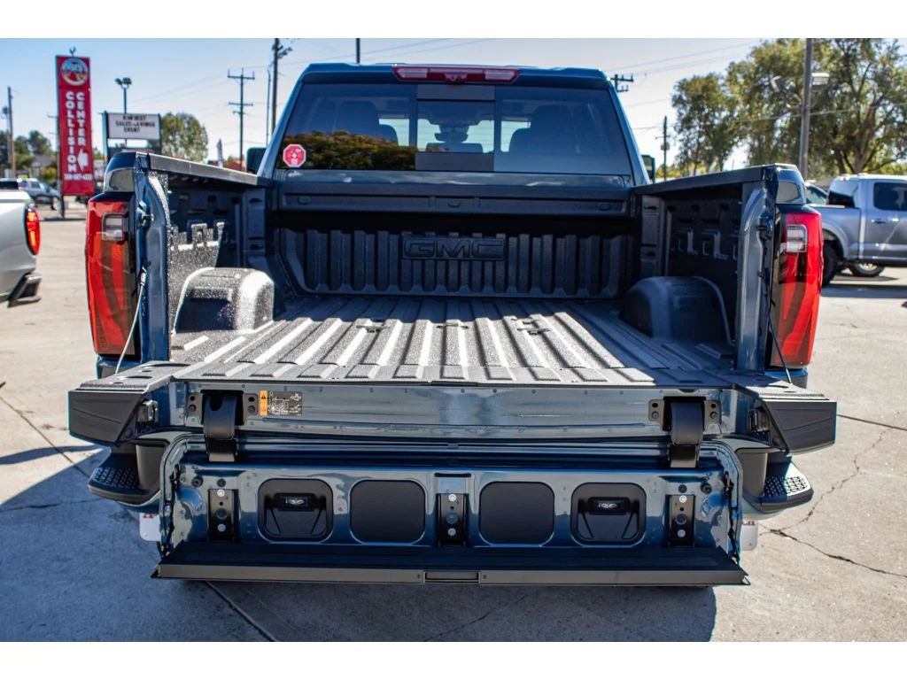 2026 GMC Sierra 3500HD Denali - Photo 12