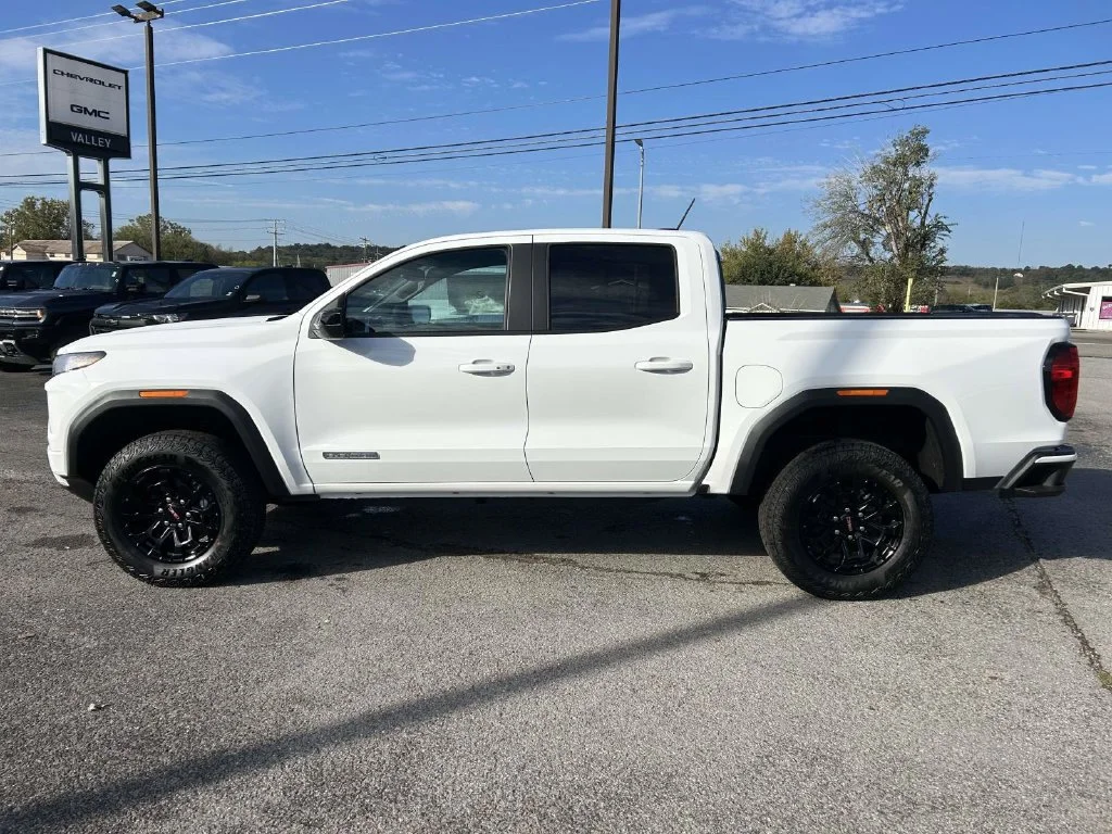 New 2026 Summit White GMC Elevation image 7