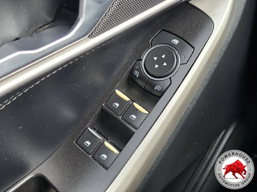 Used 2021 White Ford XLT image 27