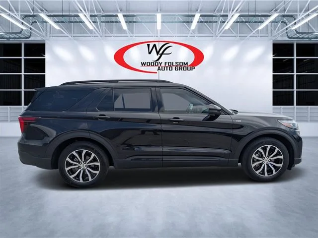 Used 2025 Black Ford ST-Line image 2