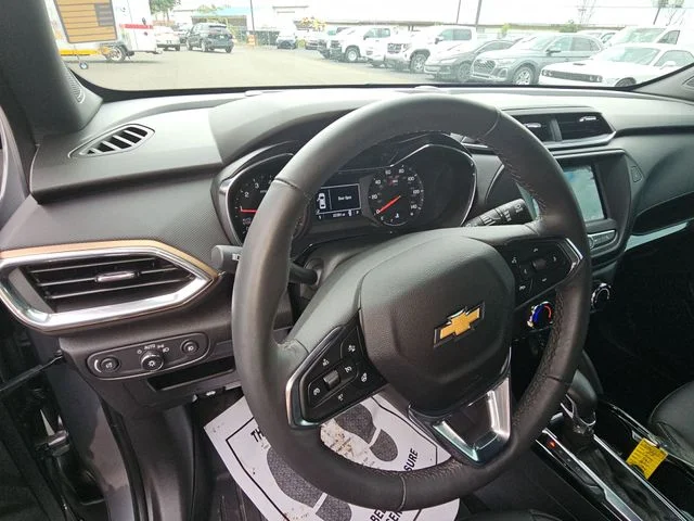 Used 2023 Gray Chevrolet ACTIV image 36