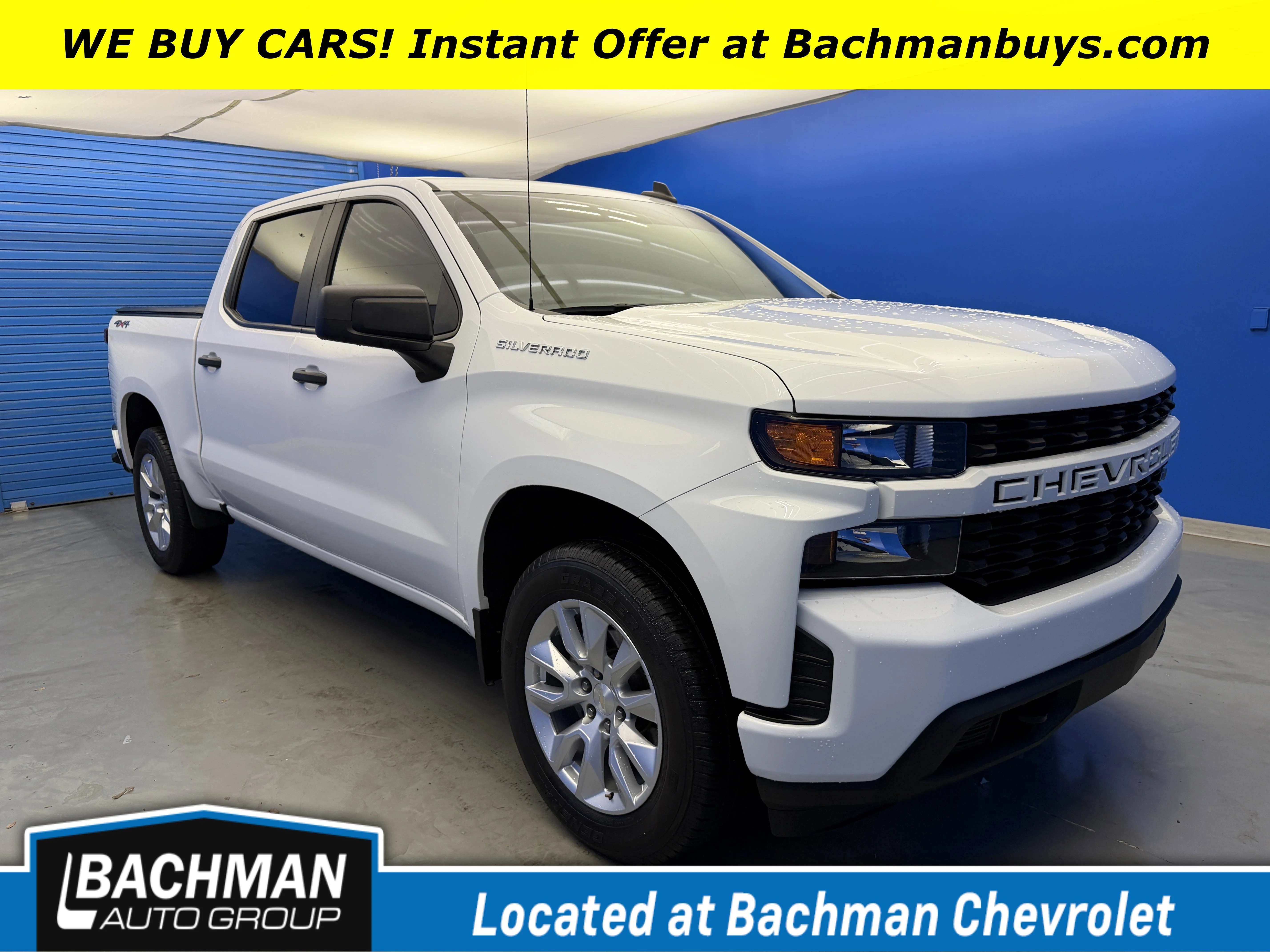 Used 2022 Summit White Chevrolet Custom image 1