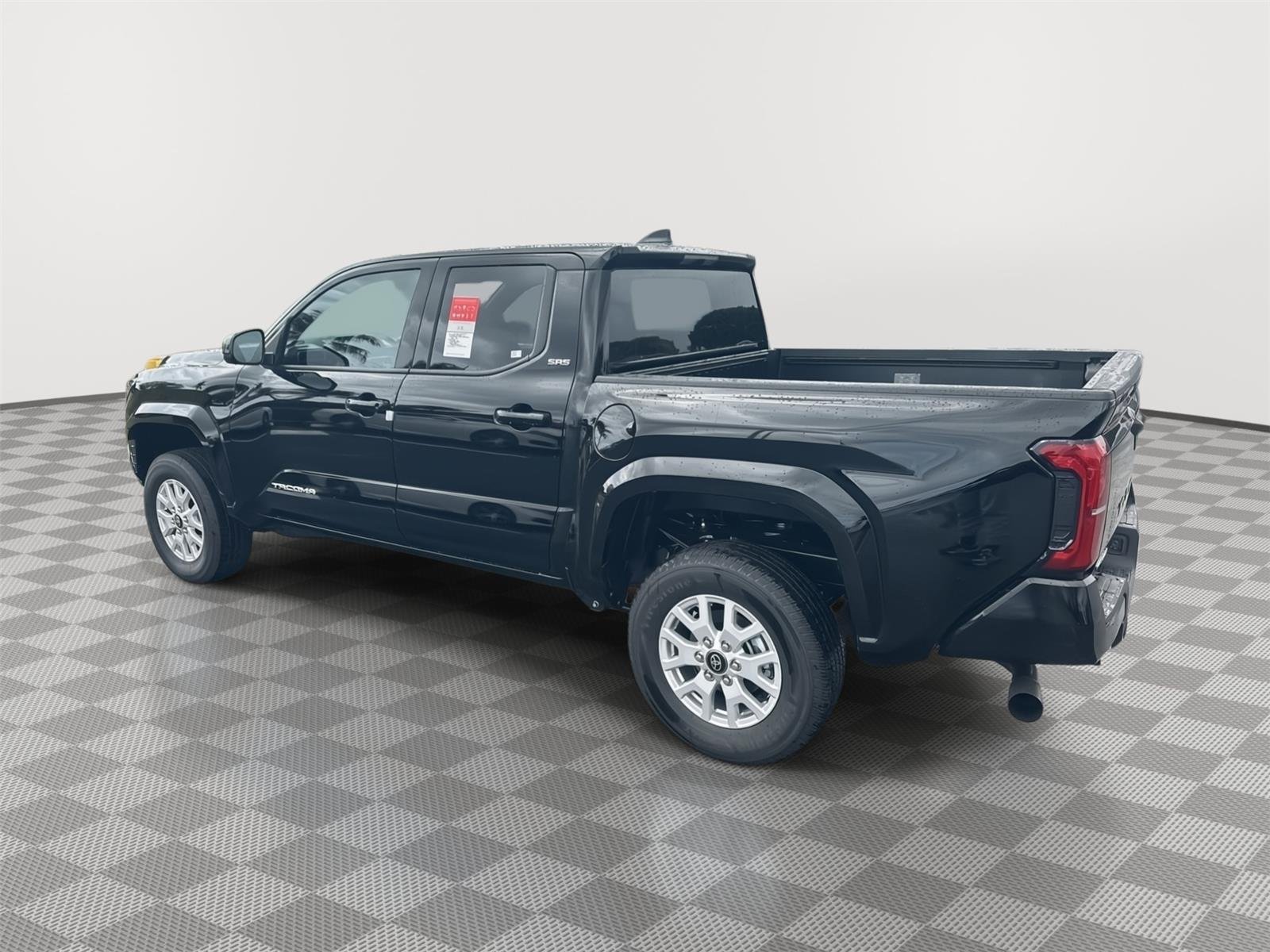 2026 Toyota Tacoma SR5 - Photo 7