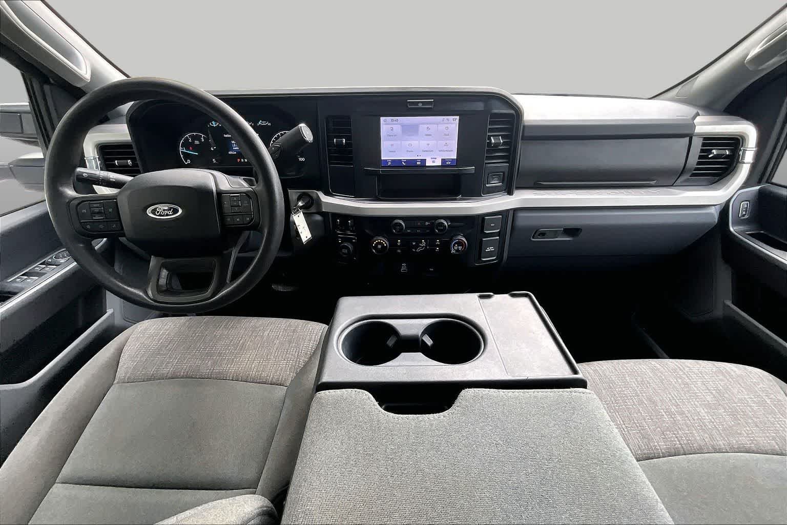 Used 2025 Oxford White Ford XLT image 16
