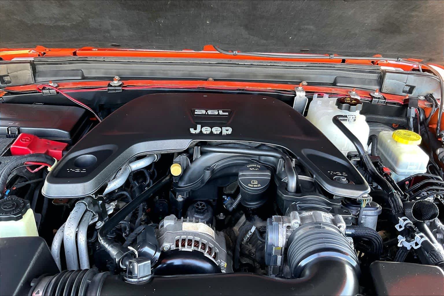Used 2018 Punk'n Clearcoat Metallic Jeep Sport S image 28