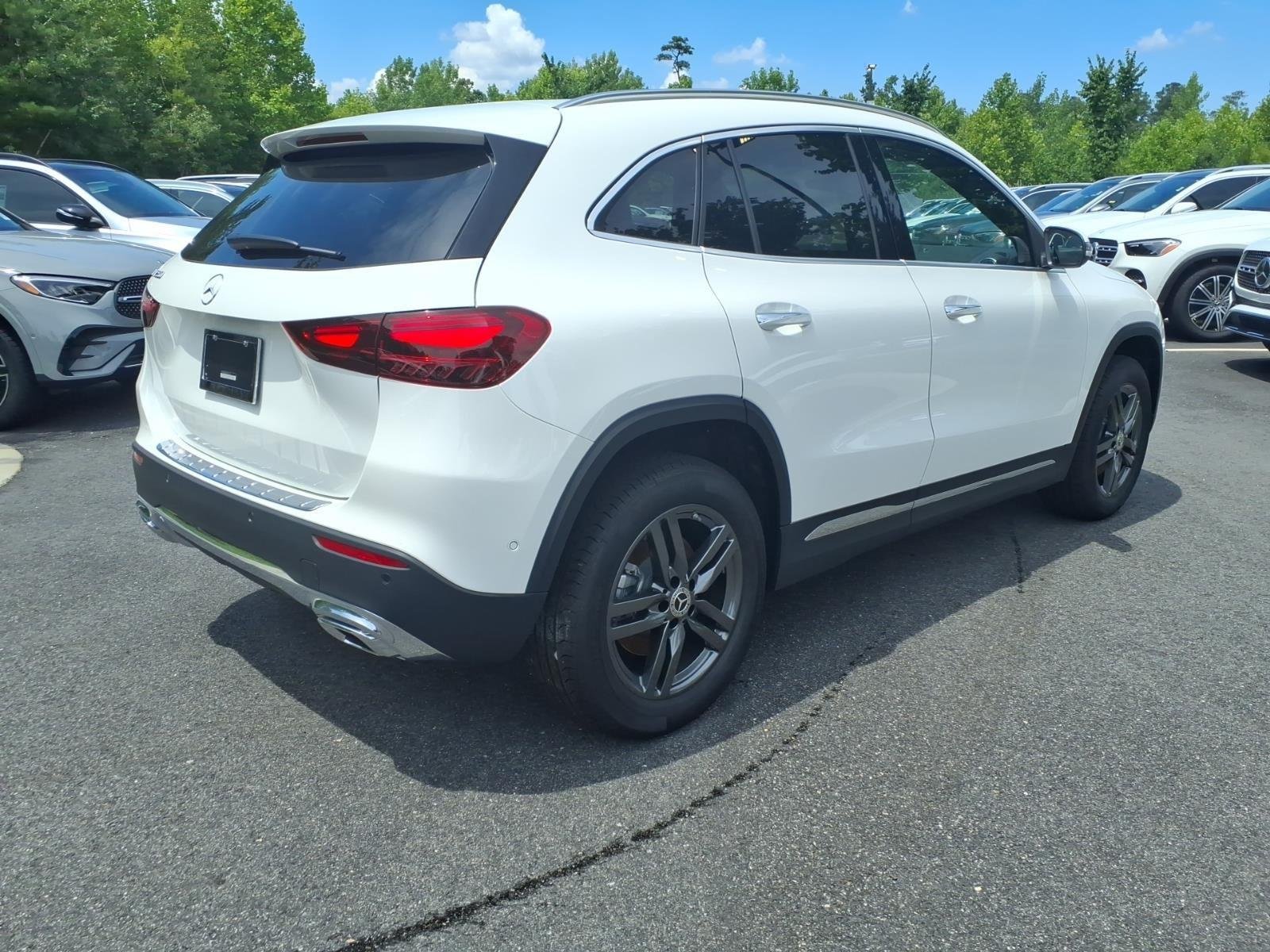 New 2026 Polar White Mercedes-Benz GLA 250 image 6