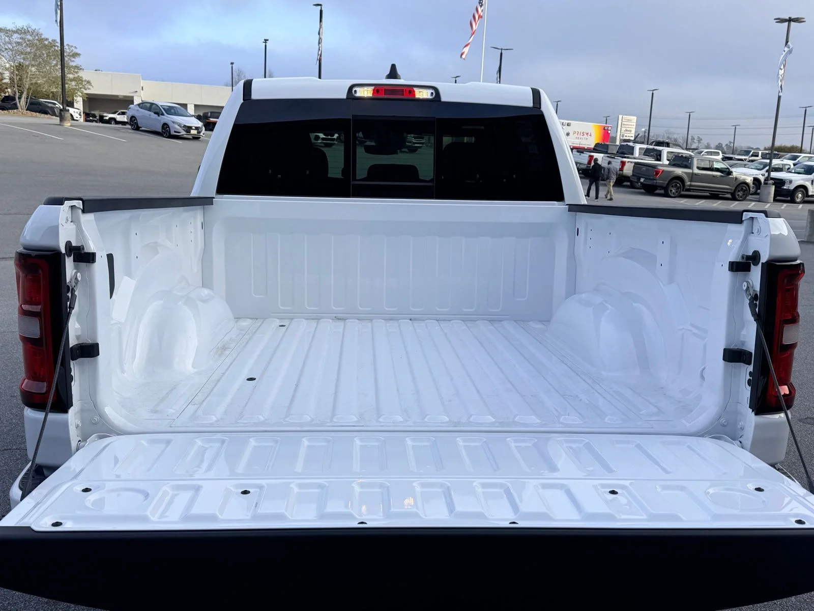 New 2026 Bright White Clearcoat RAM Big Horn/Lone Star image 9