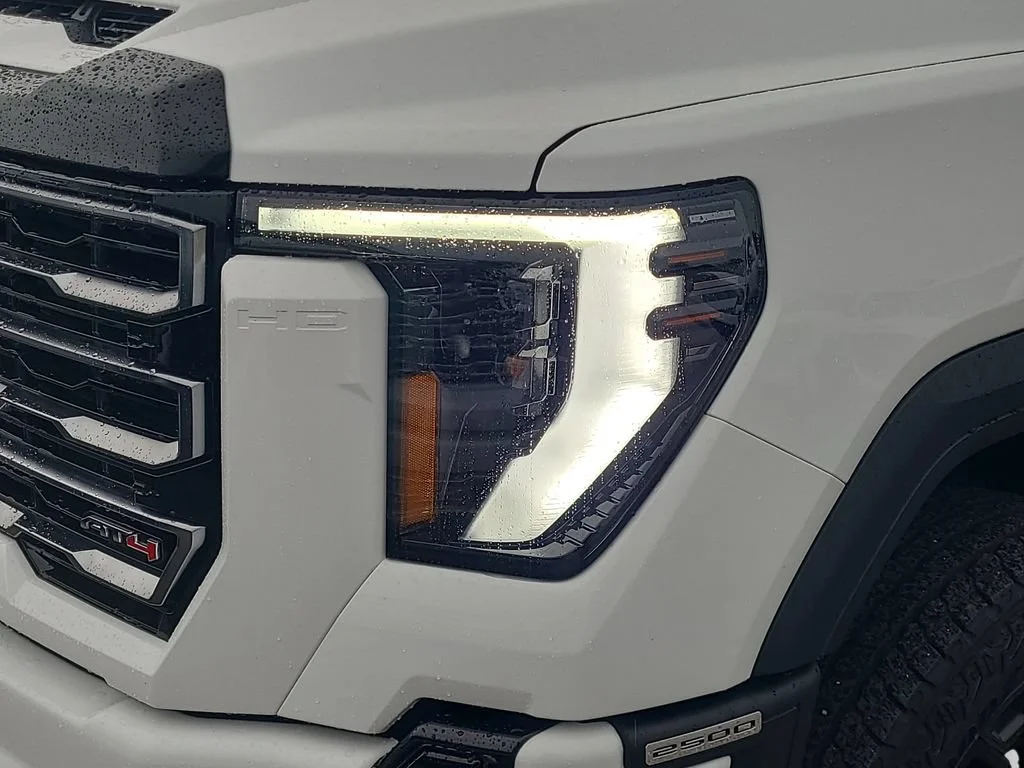 New 2026 Summit White GMC AT4 image 9