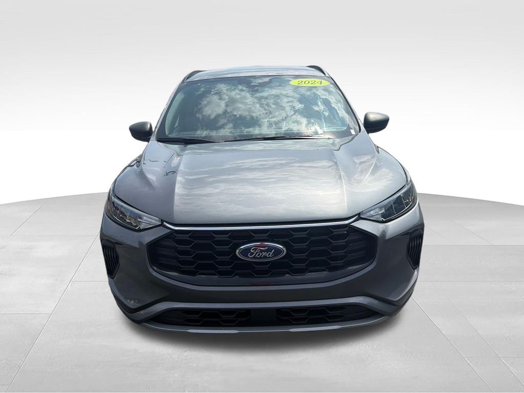 Used 2024 Gray Ford ST-Line image 16