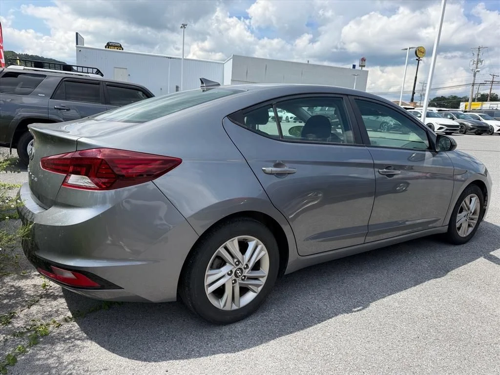 Used 2019 Gray Hyundai SEL image 17