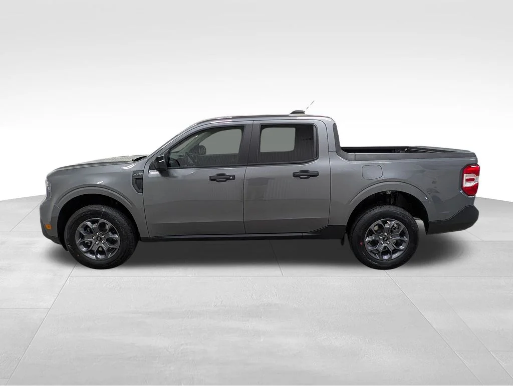 New 2026 Carbonized Gray Metallic Ford XLT image 1