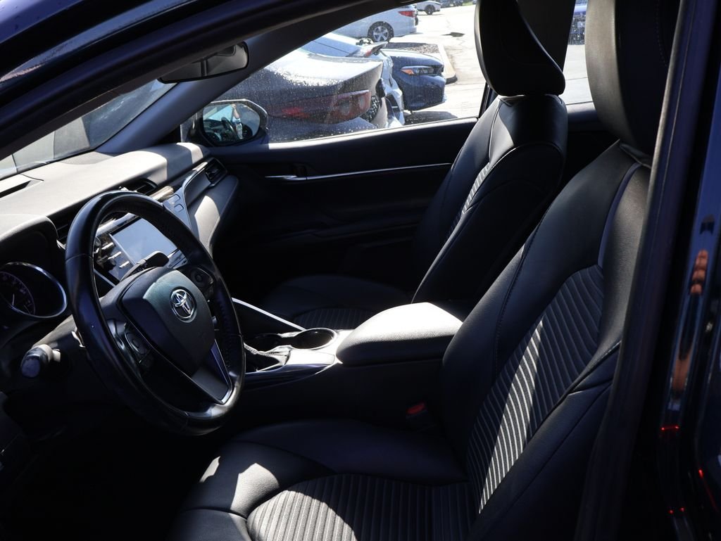 Used 2020 Blue Toyota SE image 11