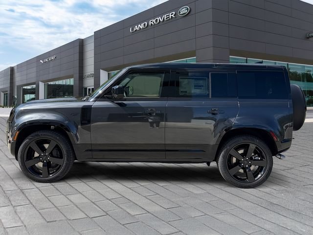 New 2026 Carpathian Grey Land Rover X-Dynamic SE image 2