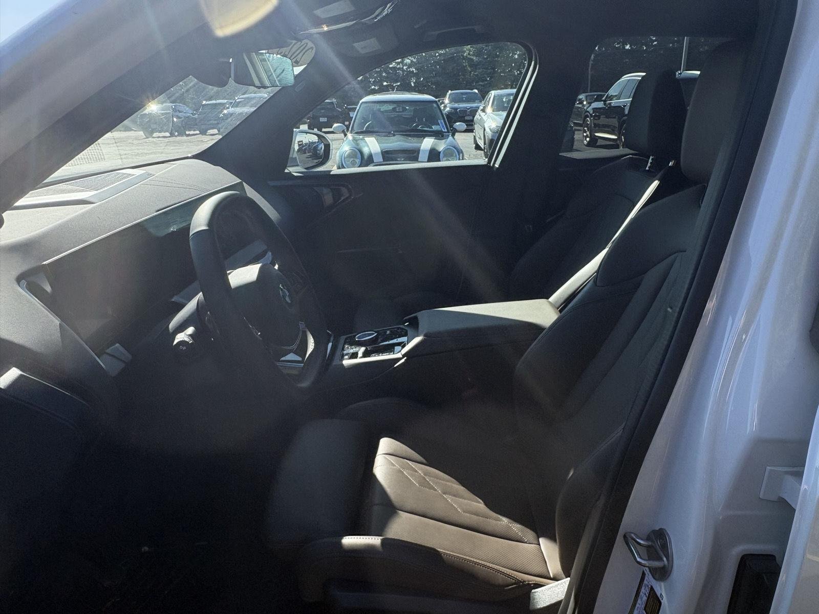 New 2026 Mineral White Metallic BMW 30 xDrive image 9