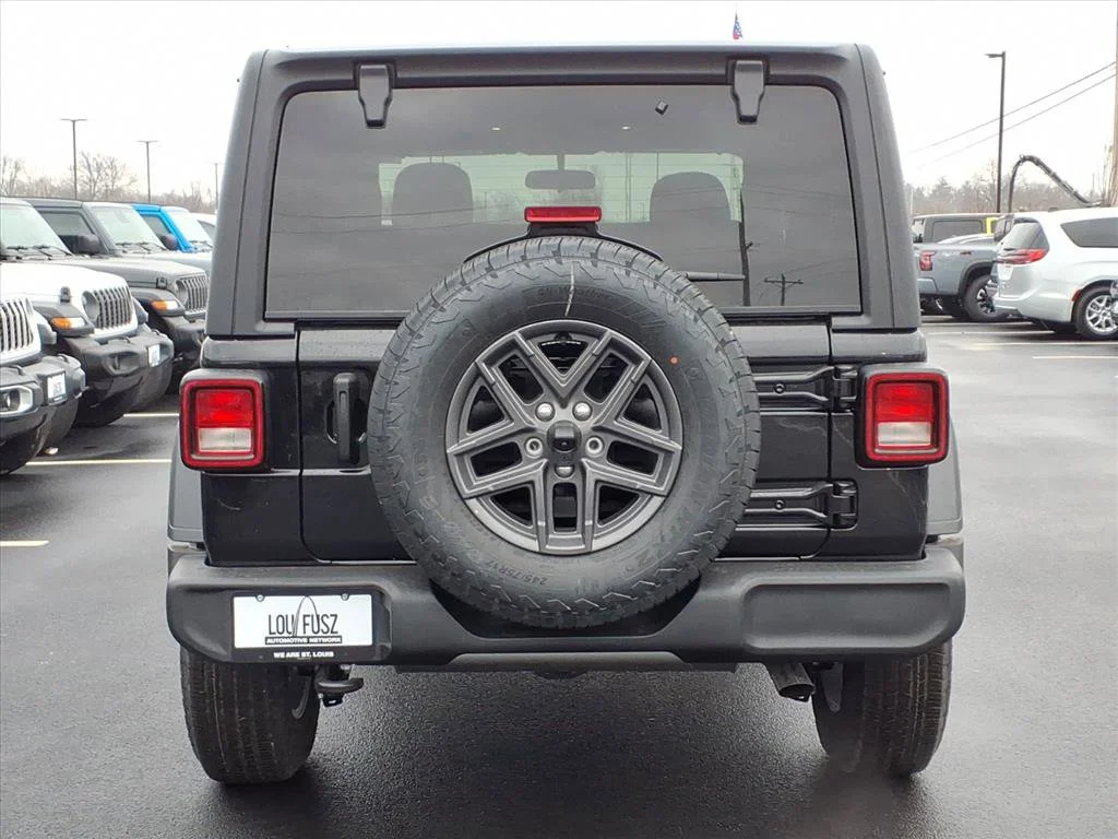 New 2026 Black Clear-Coat Exterior Paint Jeep Sport image 21