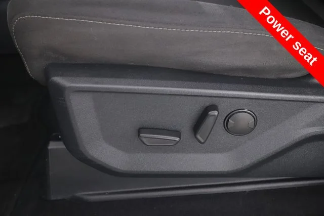 Used 2024 Silver Ford XLT image 18