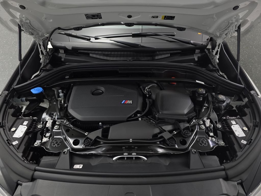 New 2026 Alpine White BMW M35i image 30