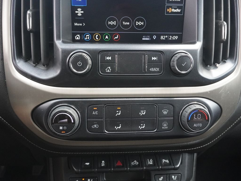 Used 2022 Black GMC Denali image 41