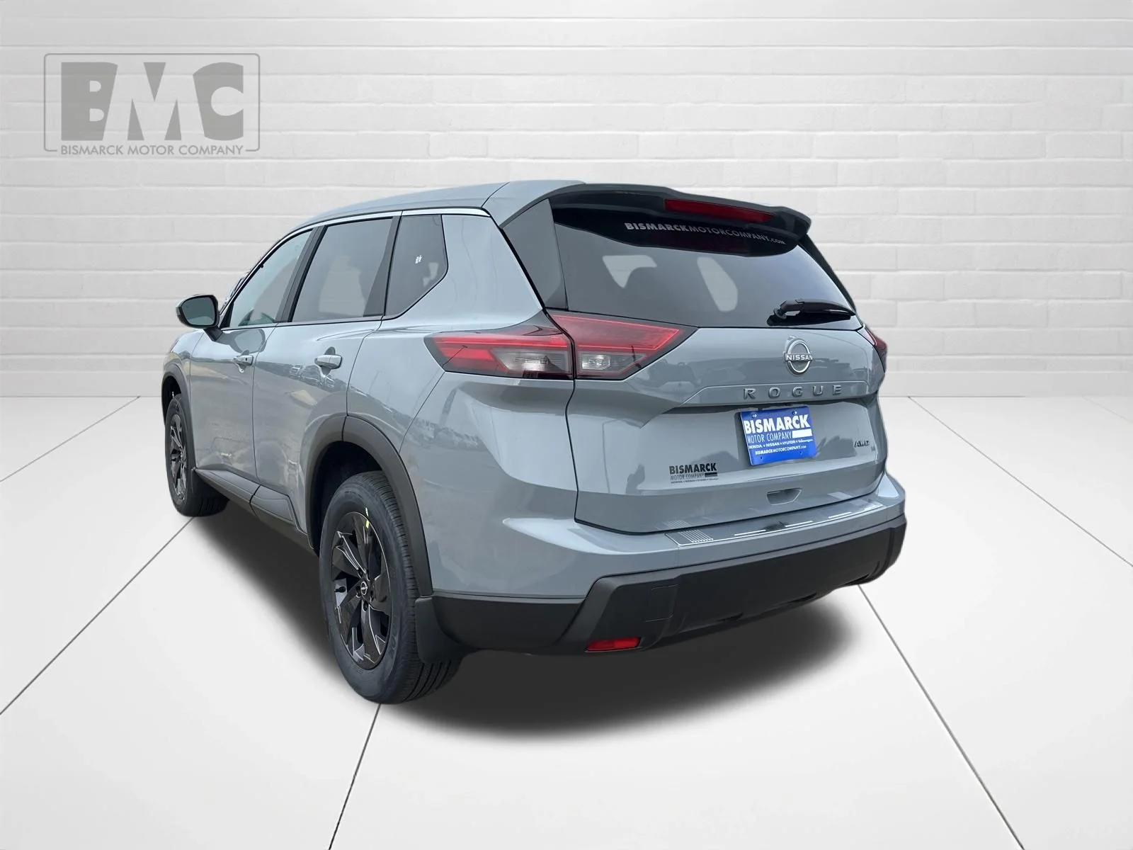 New 2026 Boulder Gray Pearl Nissan SV image 4