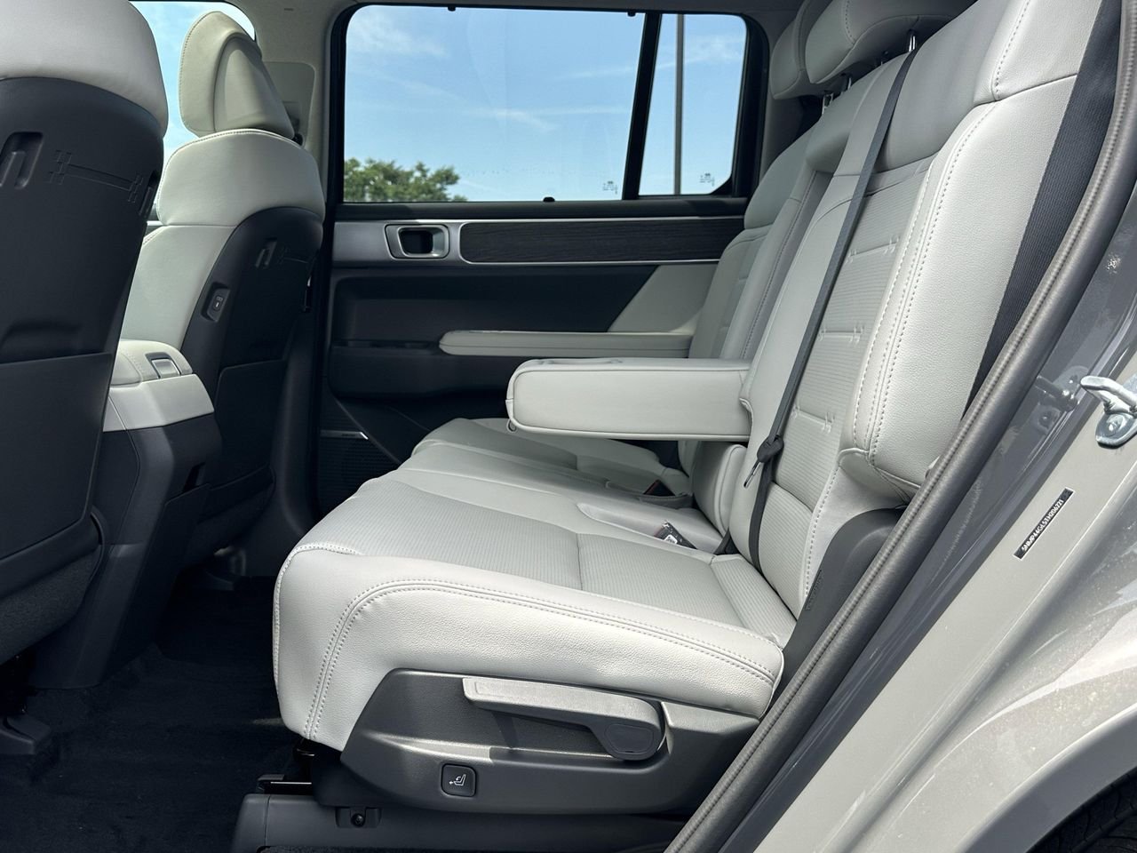 New 2026 Hampton Gray Hyundai Limited 6P image 17