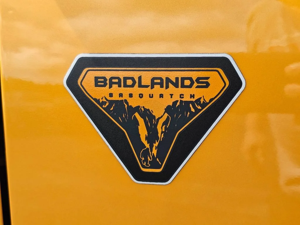 Used 2021 Cyber Orange Met Ford Base image 7