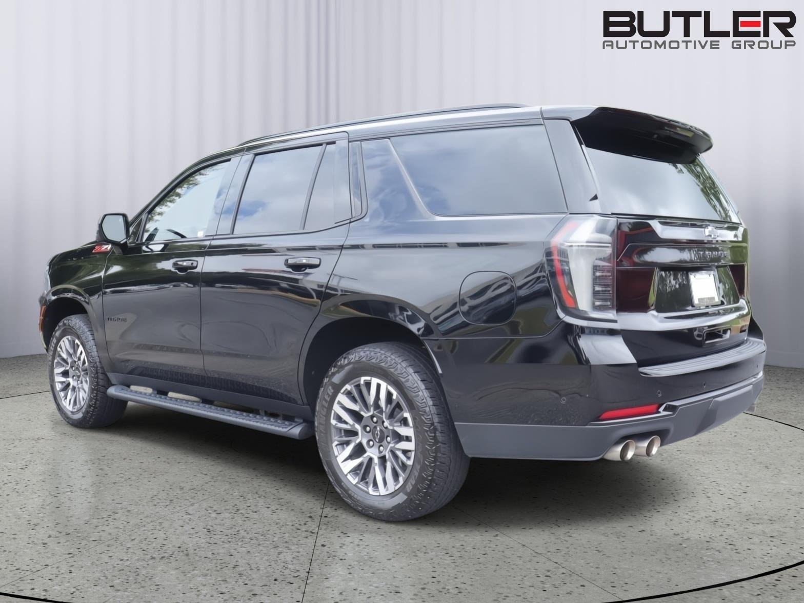 Used 2025 Black Chevrolet Z71 image 4
