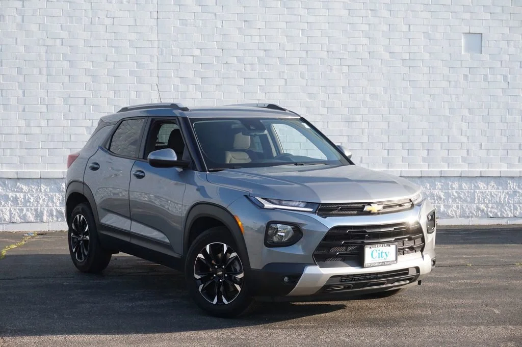 Used 2023 Chevrolet TrailBlazer LT with VIN KL79MPS22PB073062 for sale in Grayslake, IL